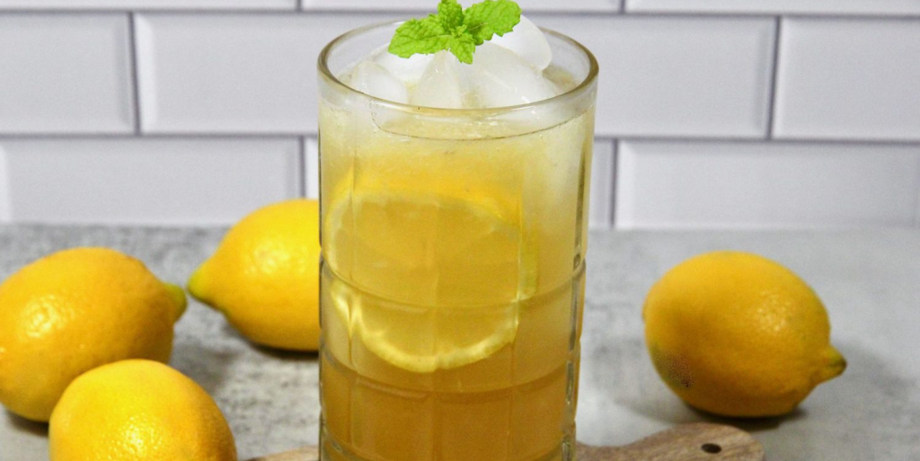 Golden Honey Lemonade