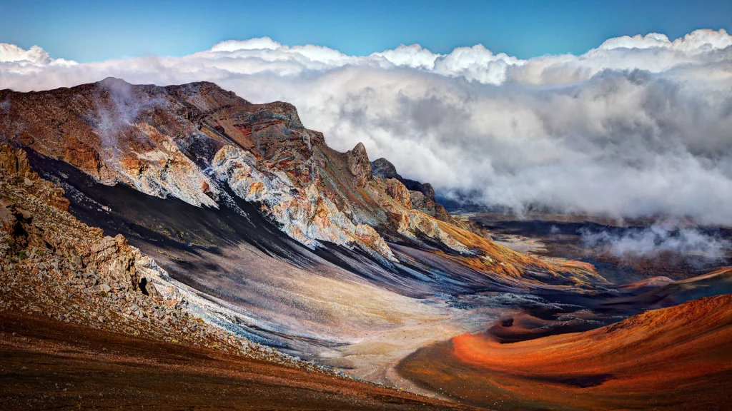 Haleakalā Crater Trail - Haleakalā National Park, Hawaii, USA