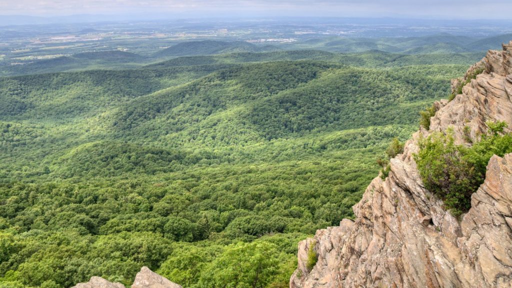 Humpback Rocks Trail - Blue Ridge Parkway, Virginia, USA