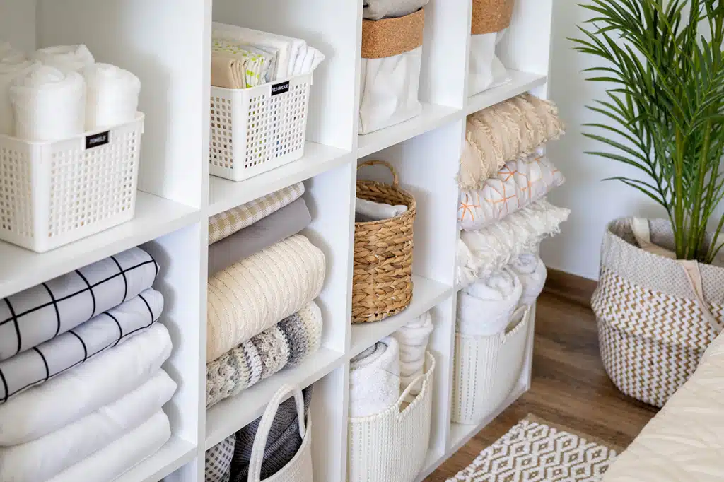 Make a Simple Schedule to Keep Your Home Clutter-Free