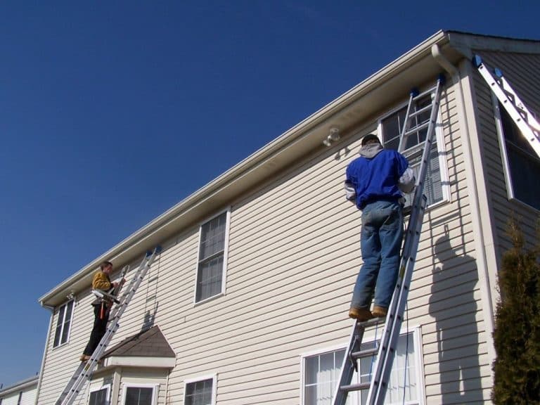 5 Vital Reasons Why Homeowners Might Want to Hire a Siding Contractor