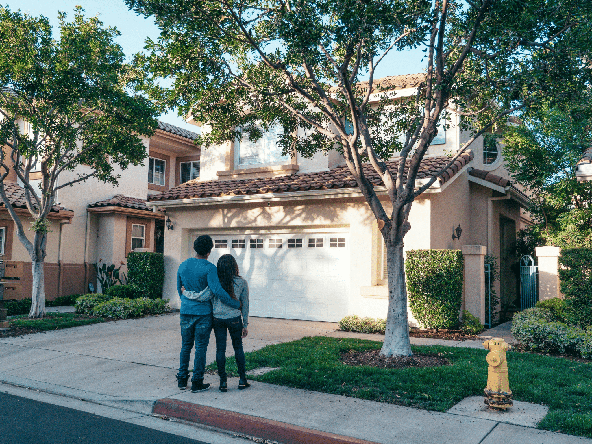 6 Signs It’s Time to Replace Your Calgary Home’s Garage Door