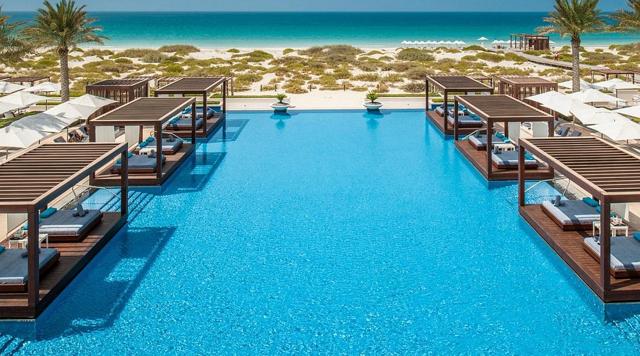 4 Fun Things to Do on Saadiyat Island Beaches