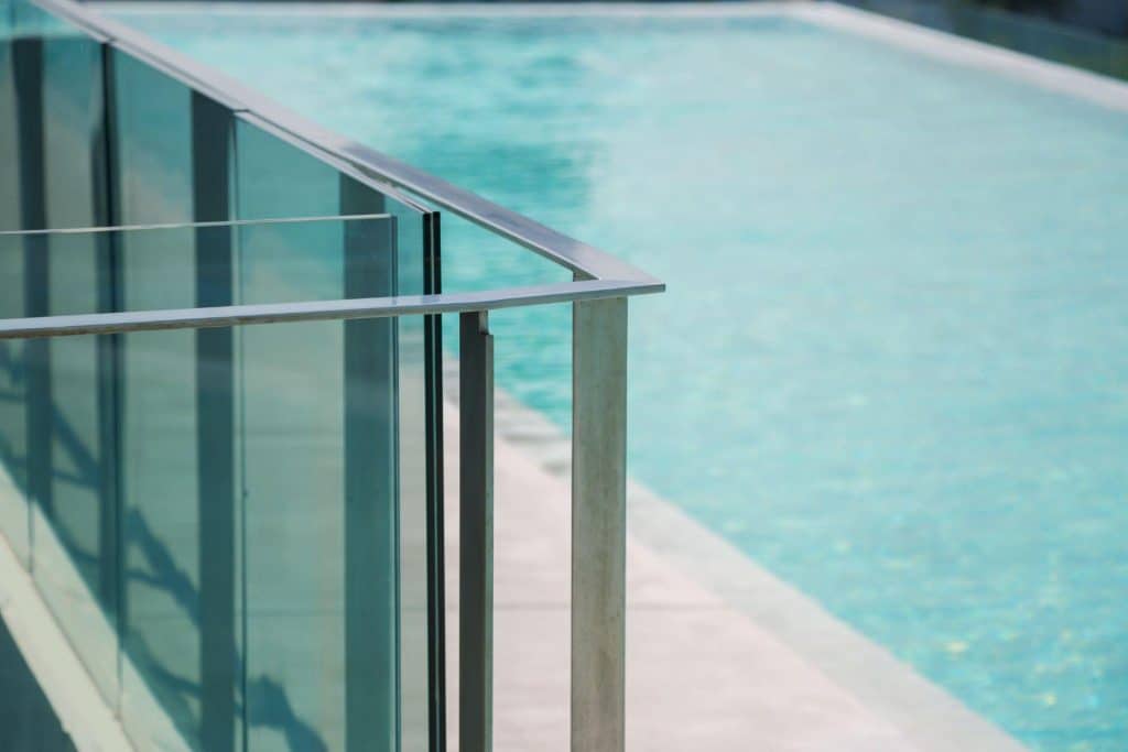 Design a Contemporary Modern Outdoor Living Space with these Stylish Tips