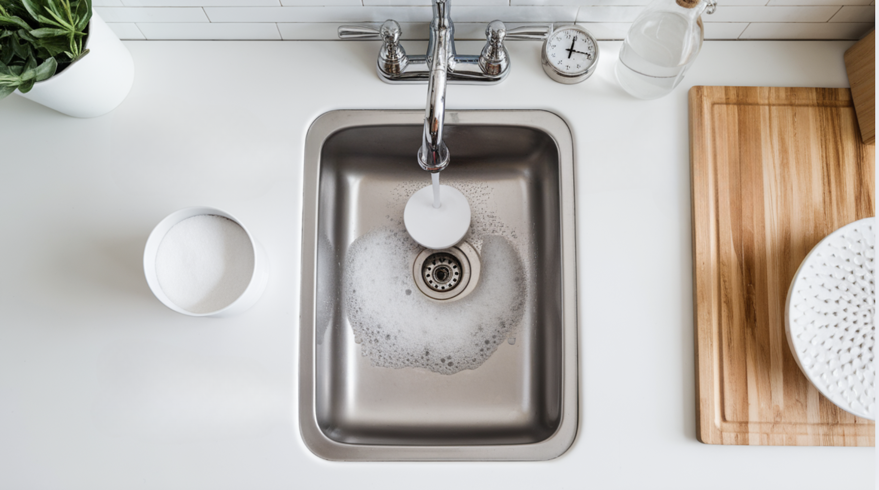 Method_1_Natural_Baking_Soda_and_Vinegar_Treatment