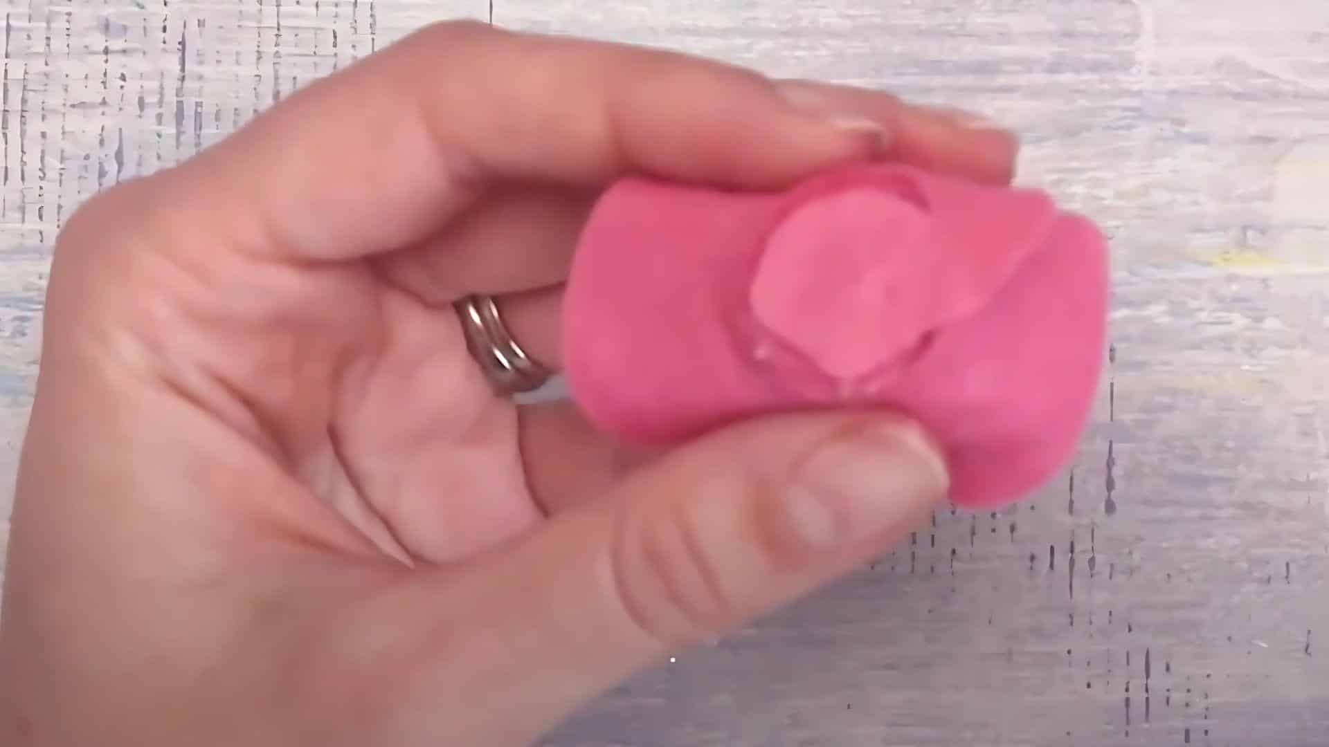 Attach_the_Center_Circle_to_The_Bottom_For_Stability