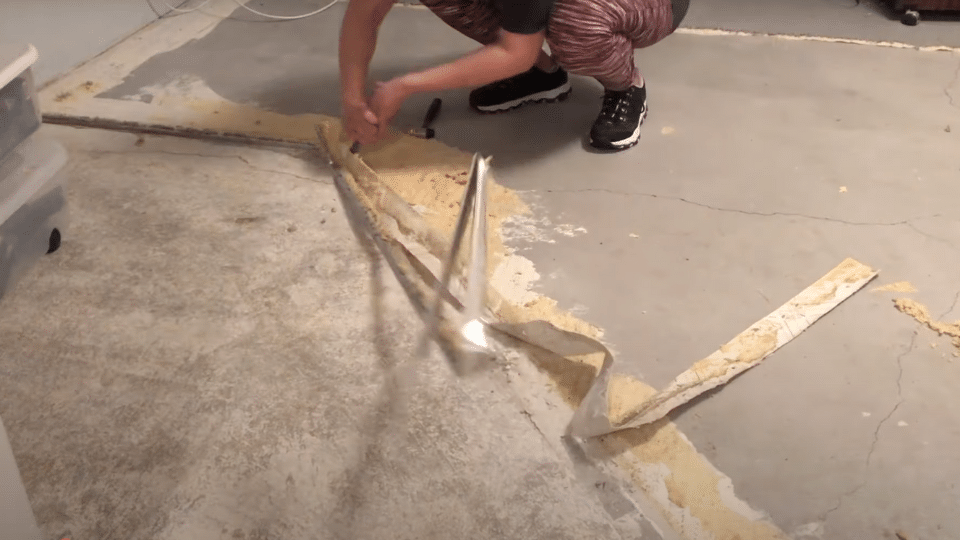 Step_1_Remove_Existing_Floor_Coverings