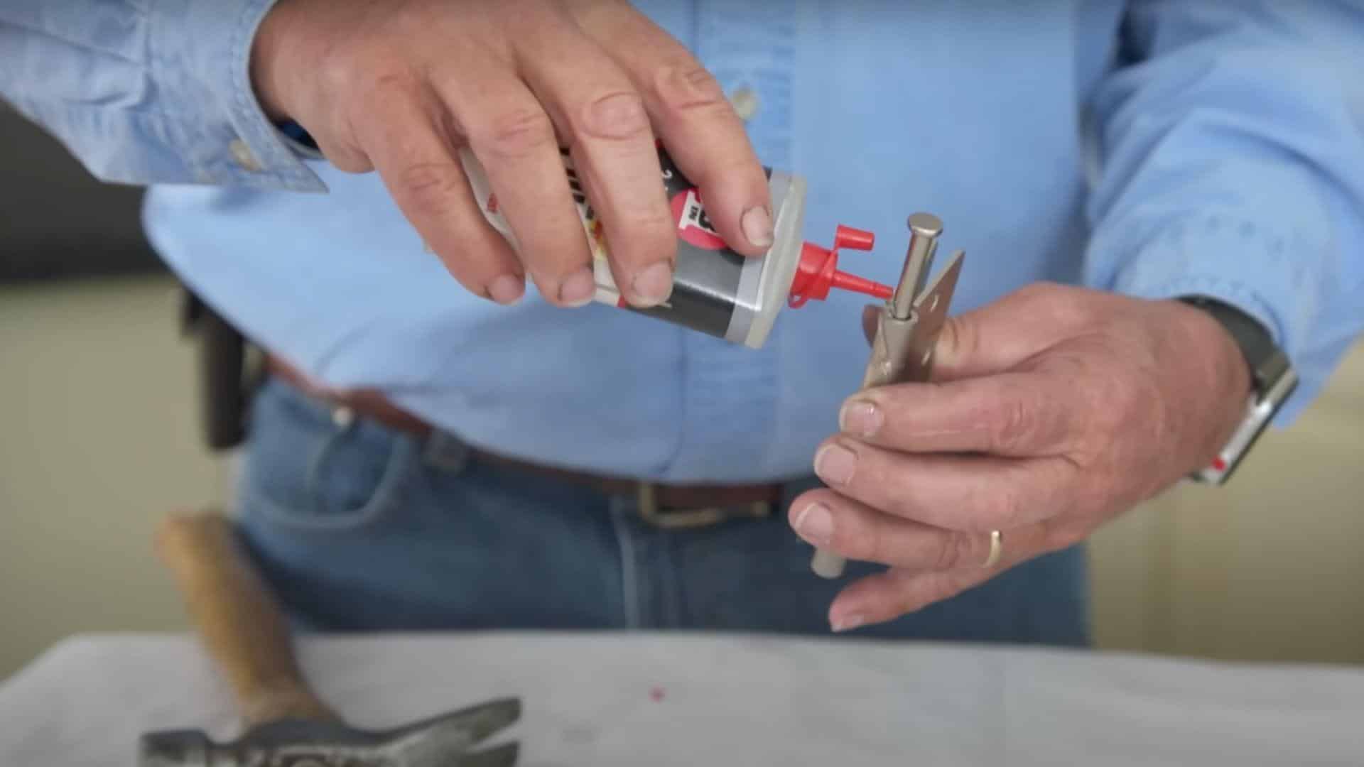 Step_3_Apply_Lubricant