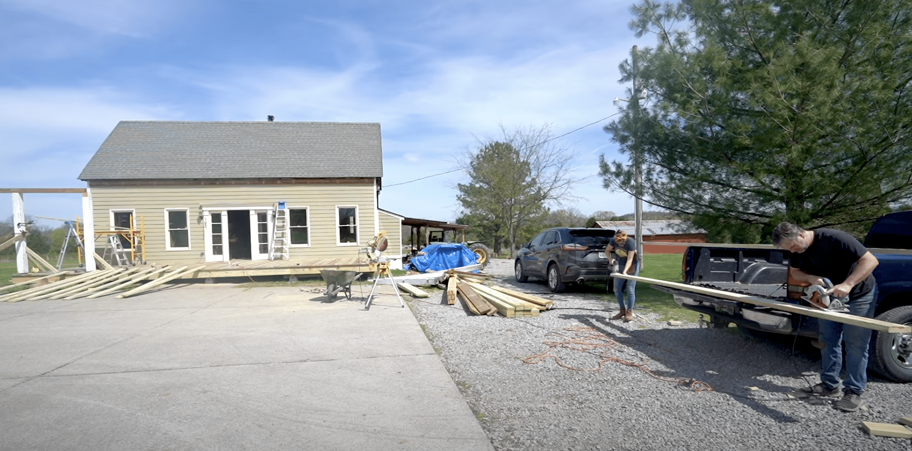 Step_3_Cutting_and_Placing_Rafters