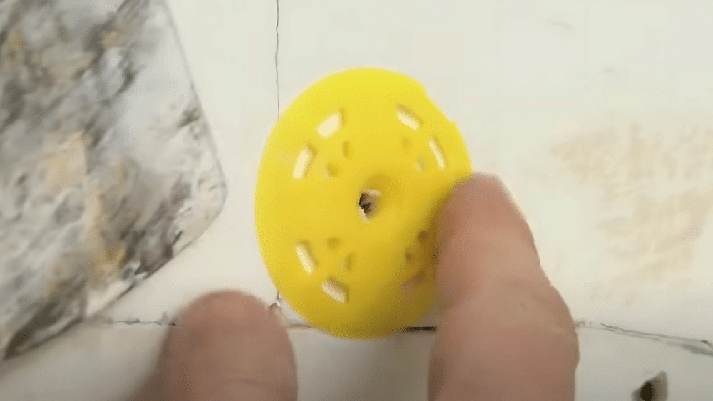 Step_4_Remove_Clamps_and_Apply_Joint_Compound