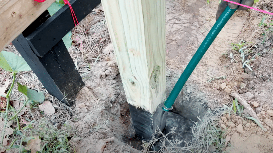 Step_4_Set_Posts_in_Concrete