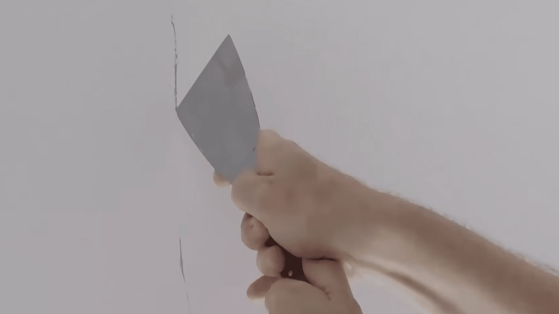 Step_1_Undercut_the_Crack