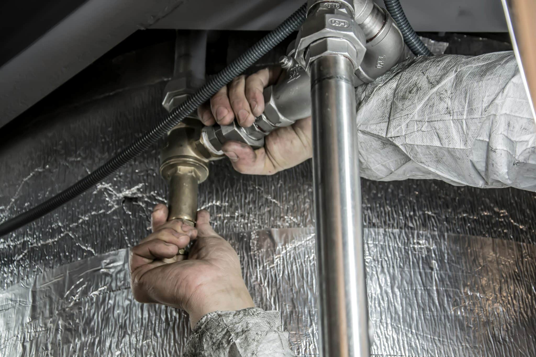 How a Plumber in Dallas Diagnoses Low Water Pressure in Residential Properties