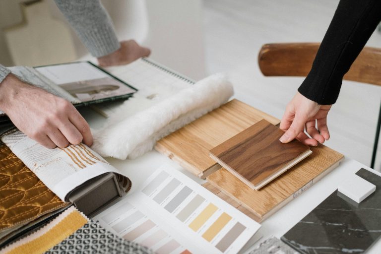 How to Choose the Right Color Palette for Your Home's Interiors
