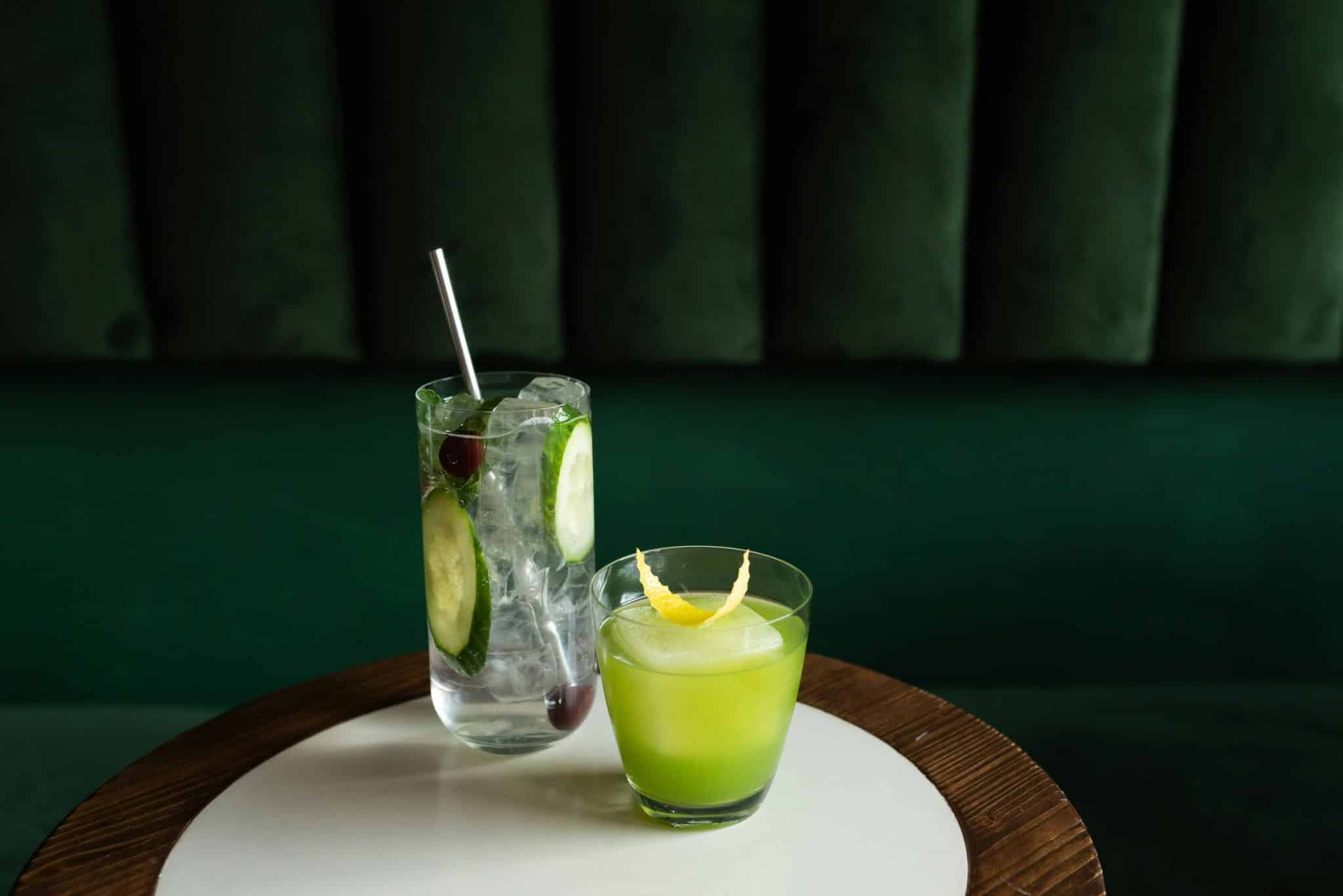 The Art of Garnishing Your Cocktails at Home