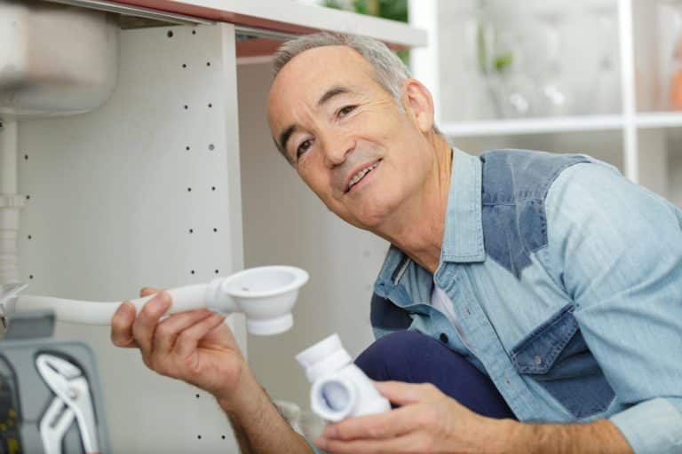 Top Tools Every DIY Plumber Should Own for Efficient Home Repairs